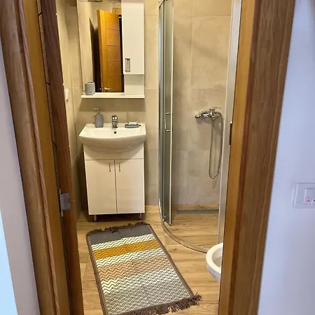 Seoski Turizam Domacinstvo Tosanic 아파트 Tripkova