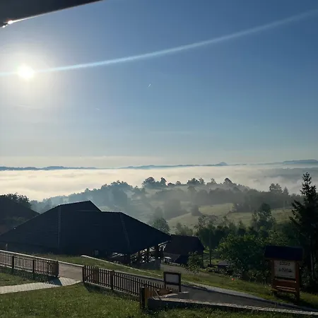 Seoski Turizam Domacinstvo Tosanic 아파트 Tripkova